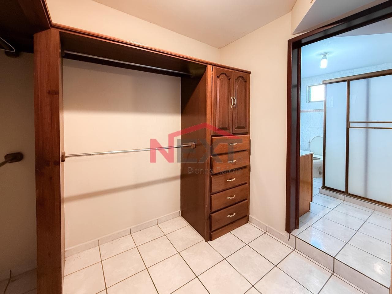 HOUSE FOR SALE IN COL. SANTA FE