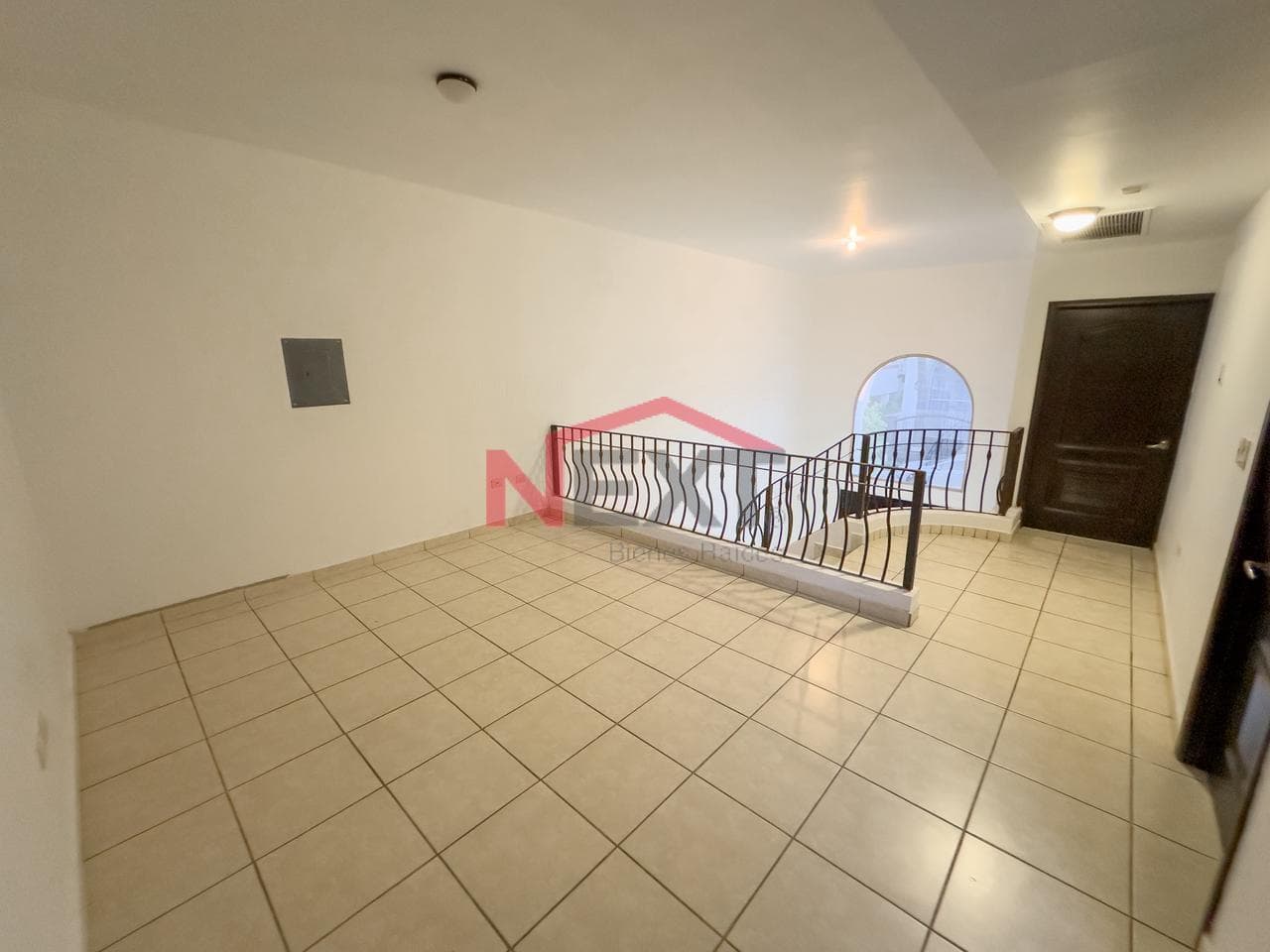 HOUSE FOR SALE IN LA RIOJA RESIDENTIAL