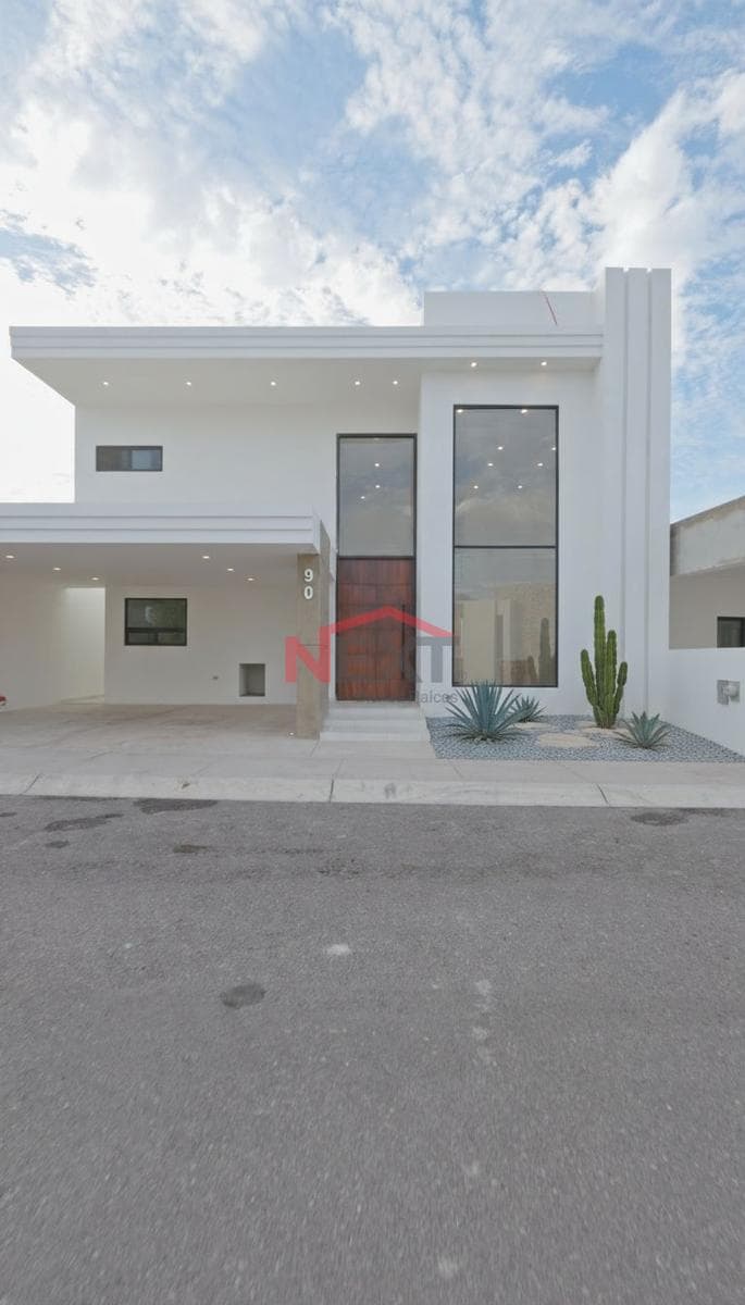 HOUSE FOR SALE IN VENTURA RESIDENCIAL