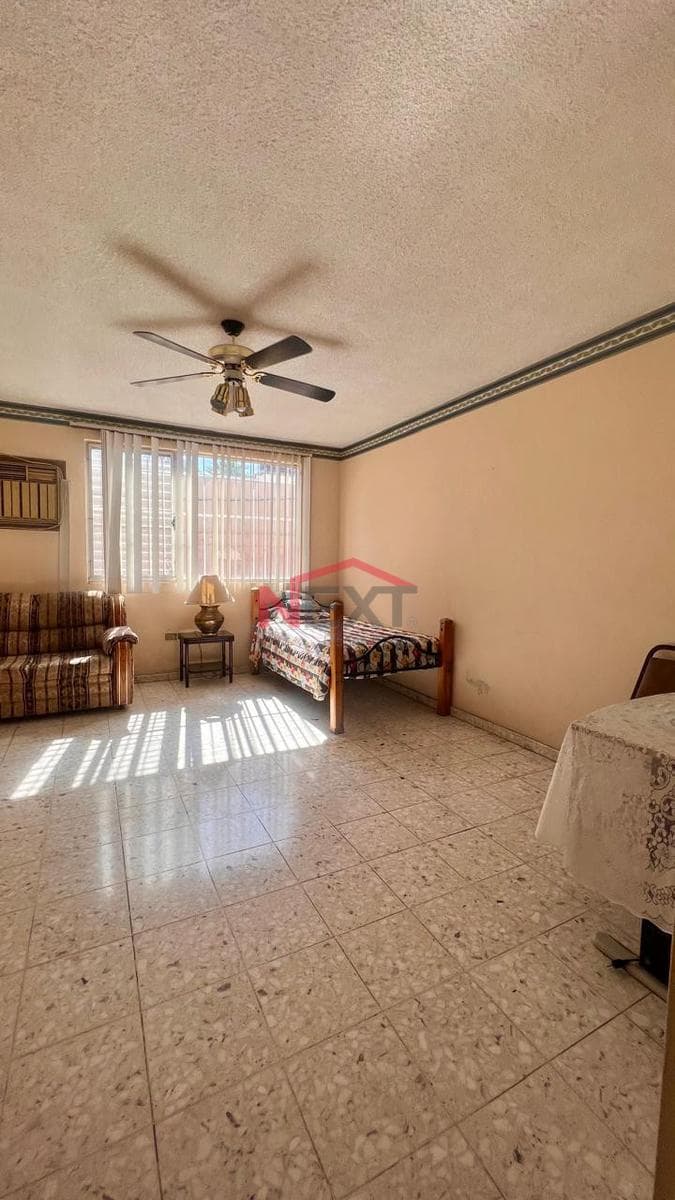 House for sale in Pitic