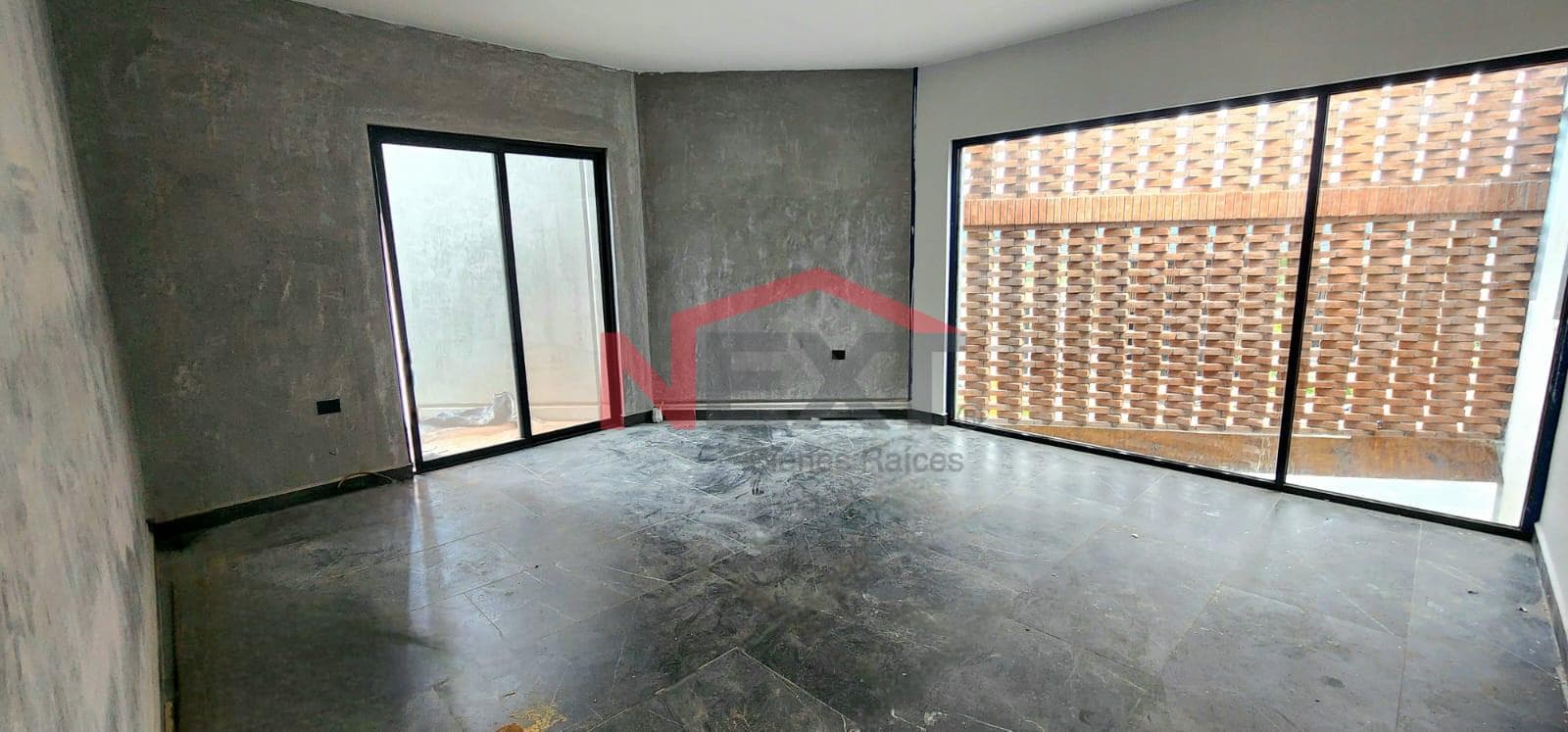Contemporary-style home for sale in Al Norte Monte Sabino