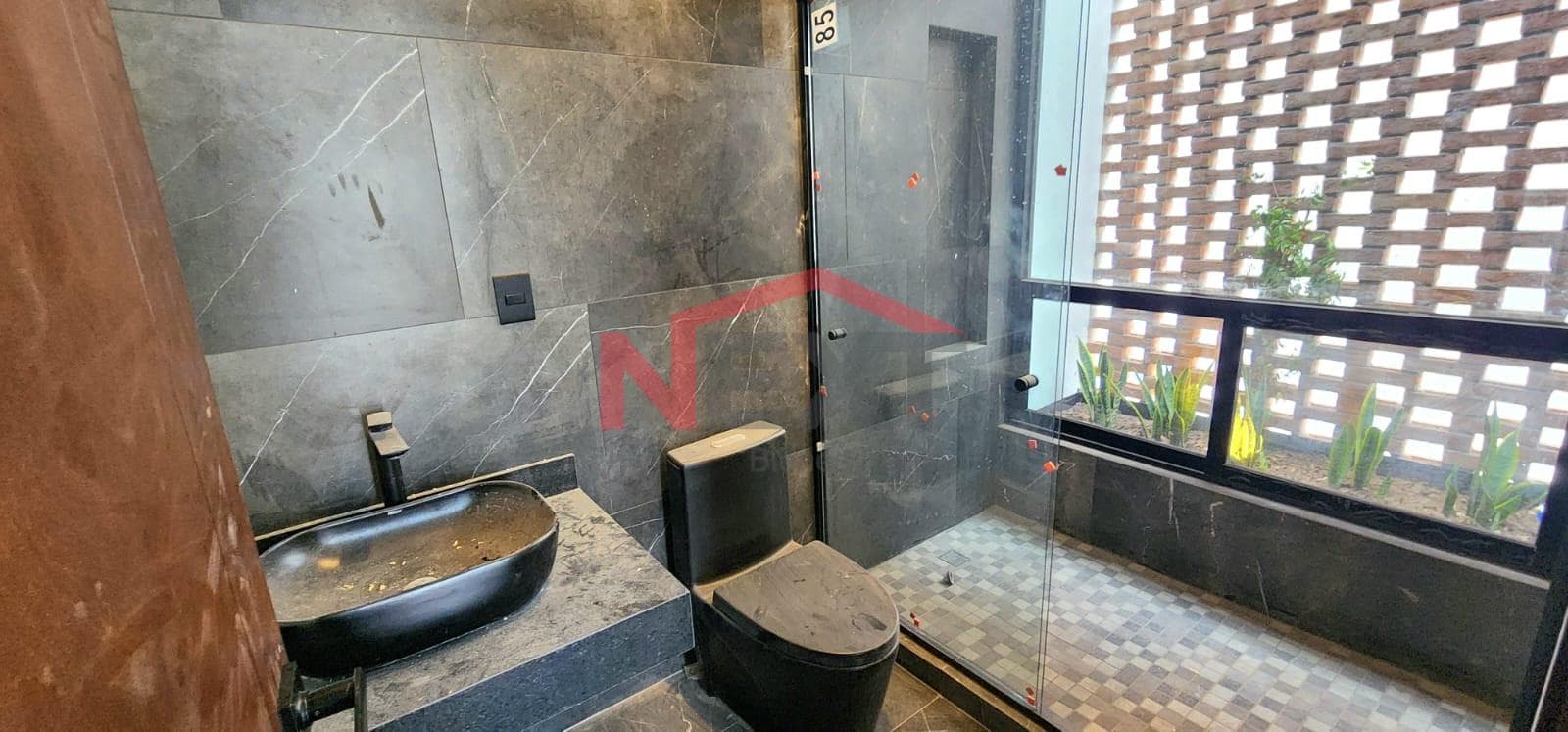 Contemporary-style home for sale in Al Norte Monte Sabino