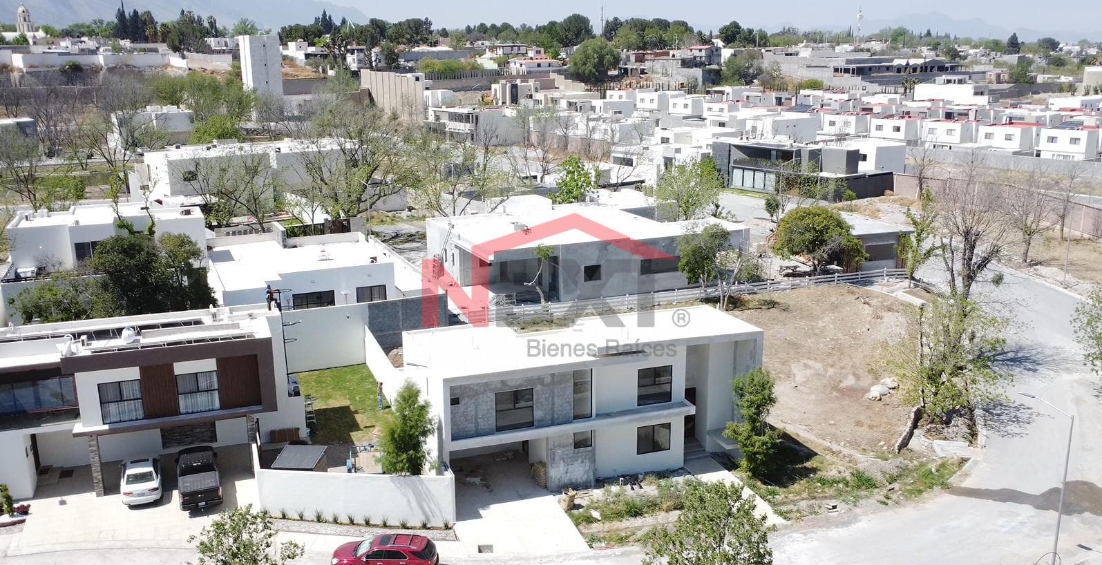 HOUSE FOR PRE-SALE: 4 BEDROOMS, LARGE LOT, ARTEAGA, SAN EDUARDO