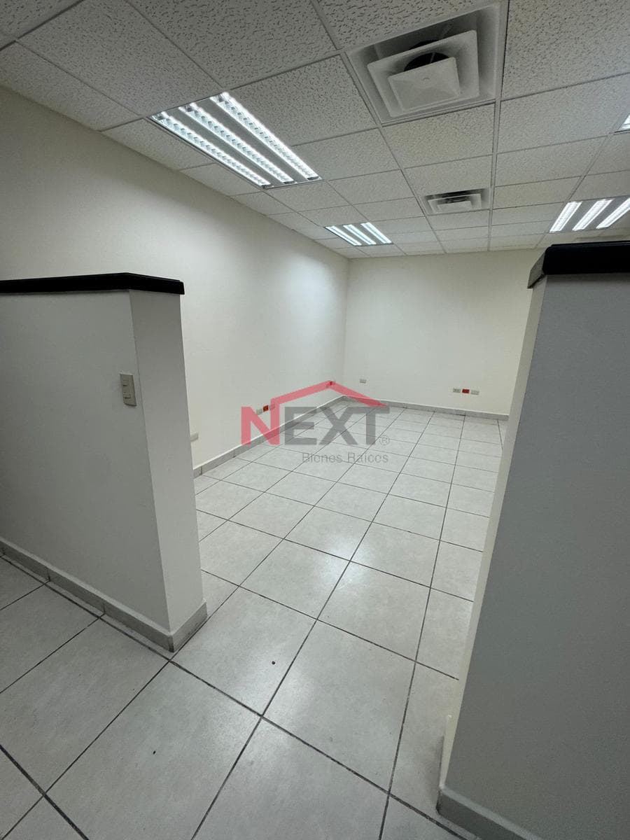 OFFICE FOR RENT IN GRAN PLAZA
