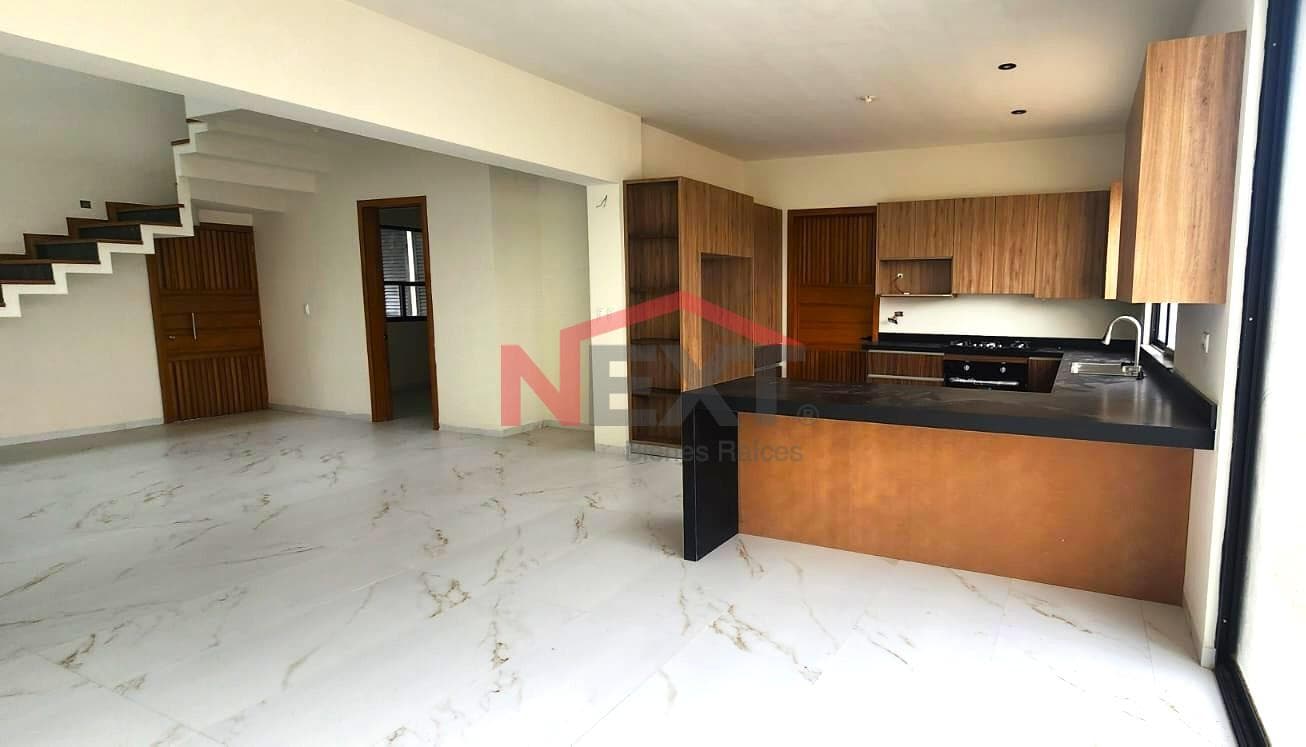 ???? Luxury Home, La Escondida – 4 Bedrooms, 1 on the Ground Floor! DOUBLE HEIGHT ????