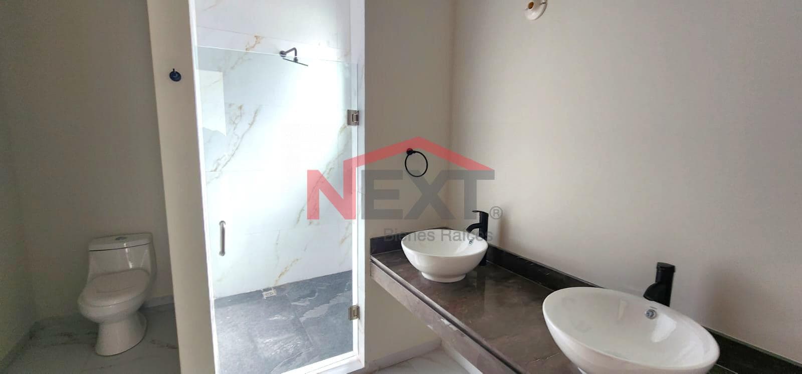 ???? Luxury Home, La Escondida – 4 Bedrooms, 1 on the Ground Floor! DOUBLE HEIGHT ????