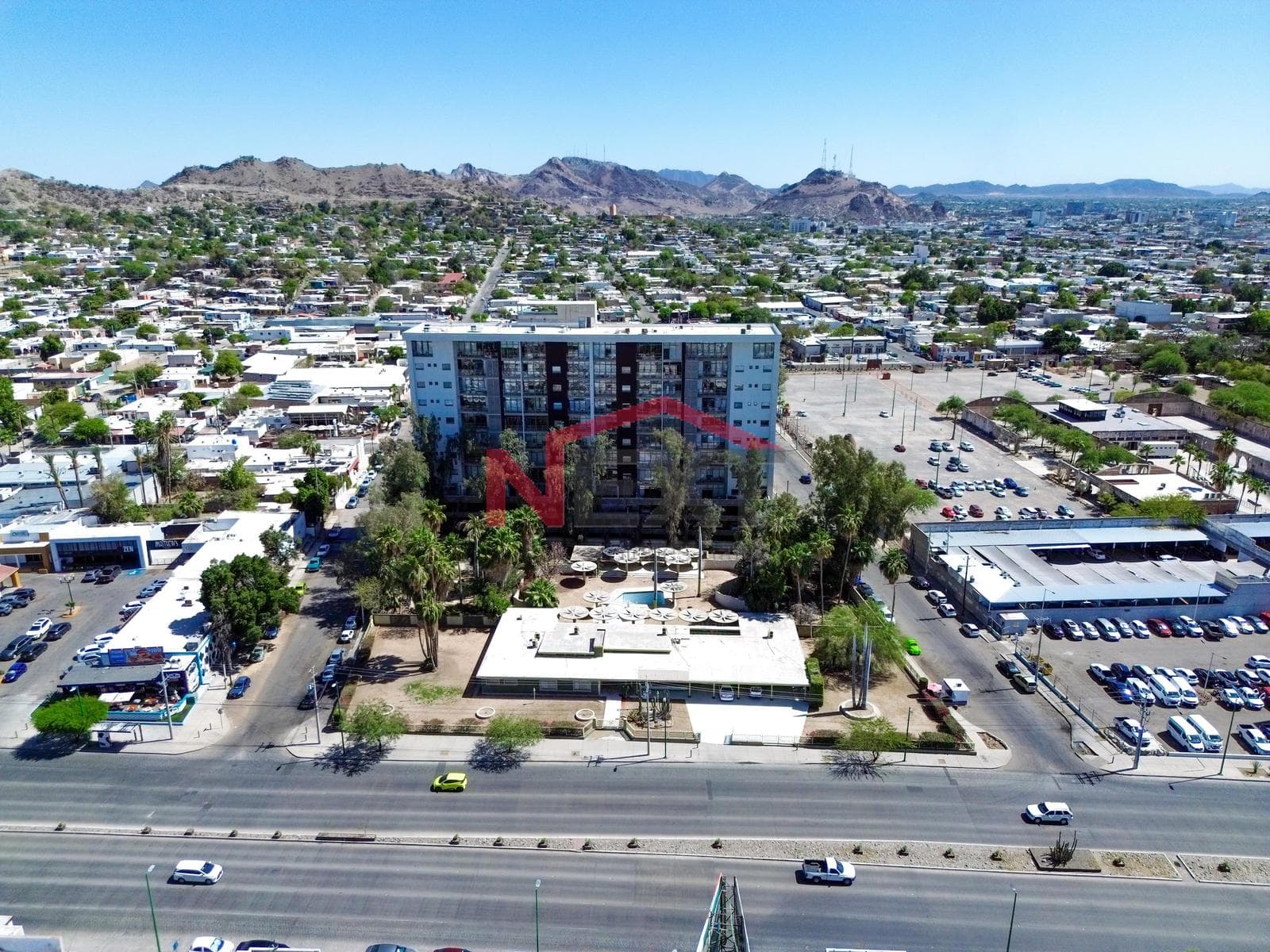 HOUSE FOR SALE ON KINO BOULEVARD
