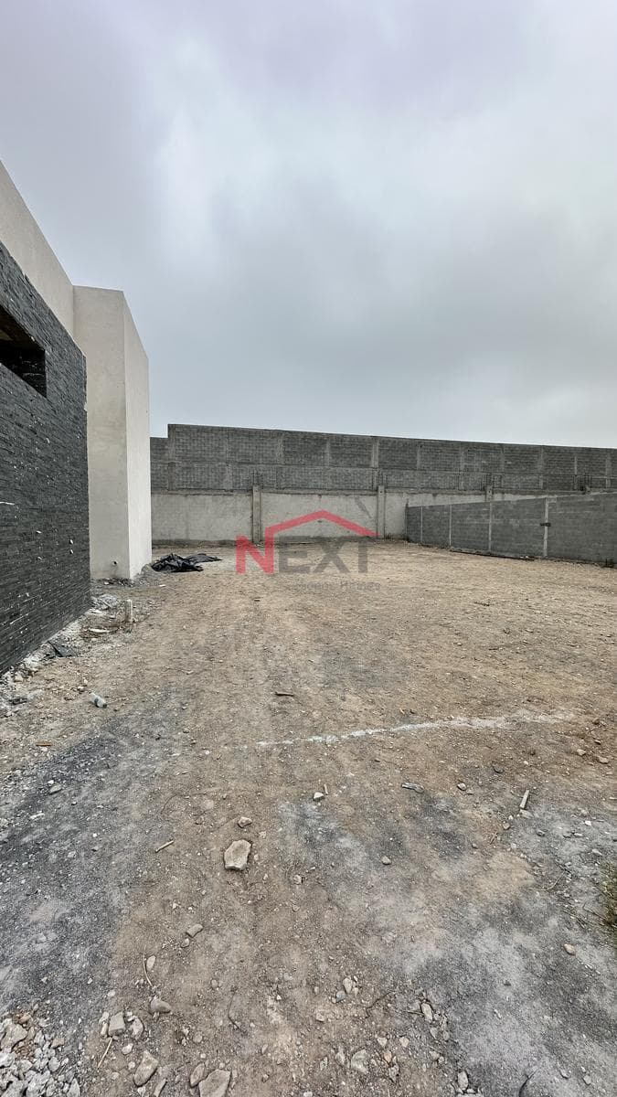 House for Sale in the Canteras Residential Community with a 400-square-meter Garden