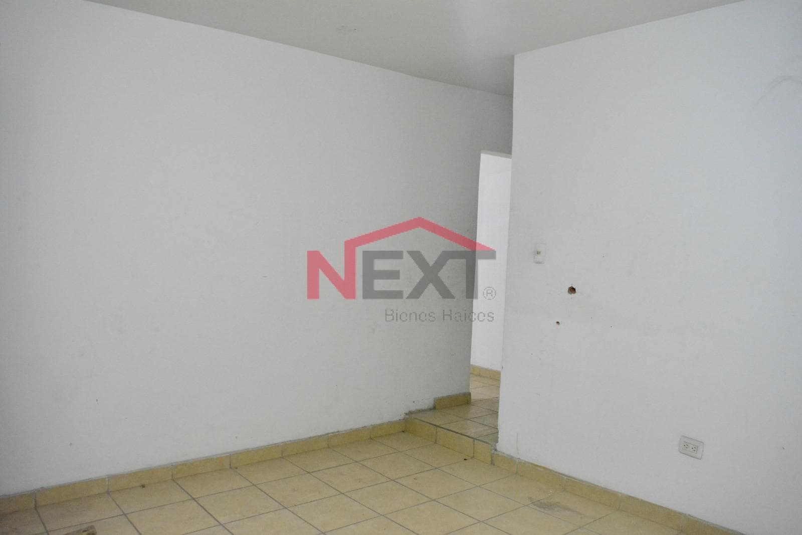 WINE CELLAR WITH OFFICES FOR SALE IN THE PALO VERDE NEIGHBORHOOD