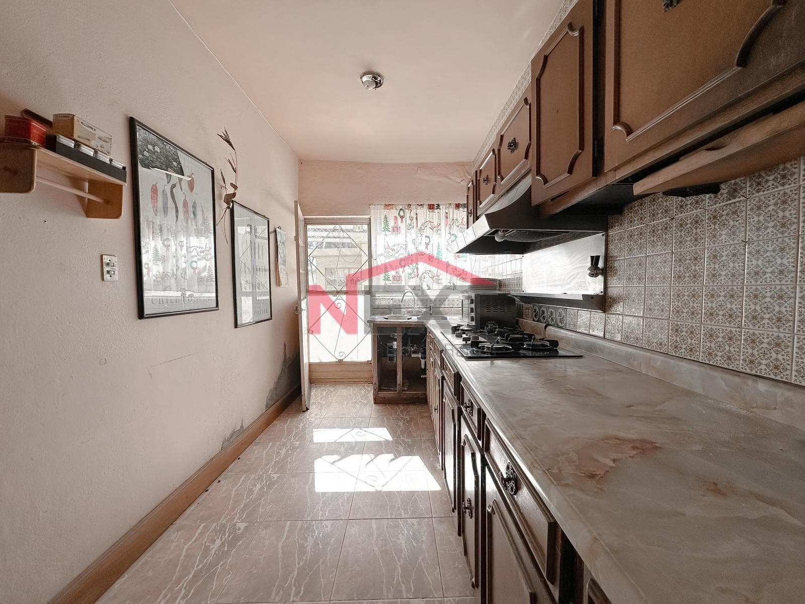 HOUSE FOR SALE IN COL. SAN BENITO