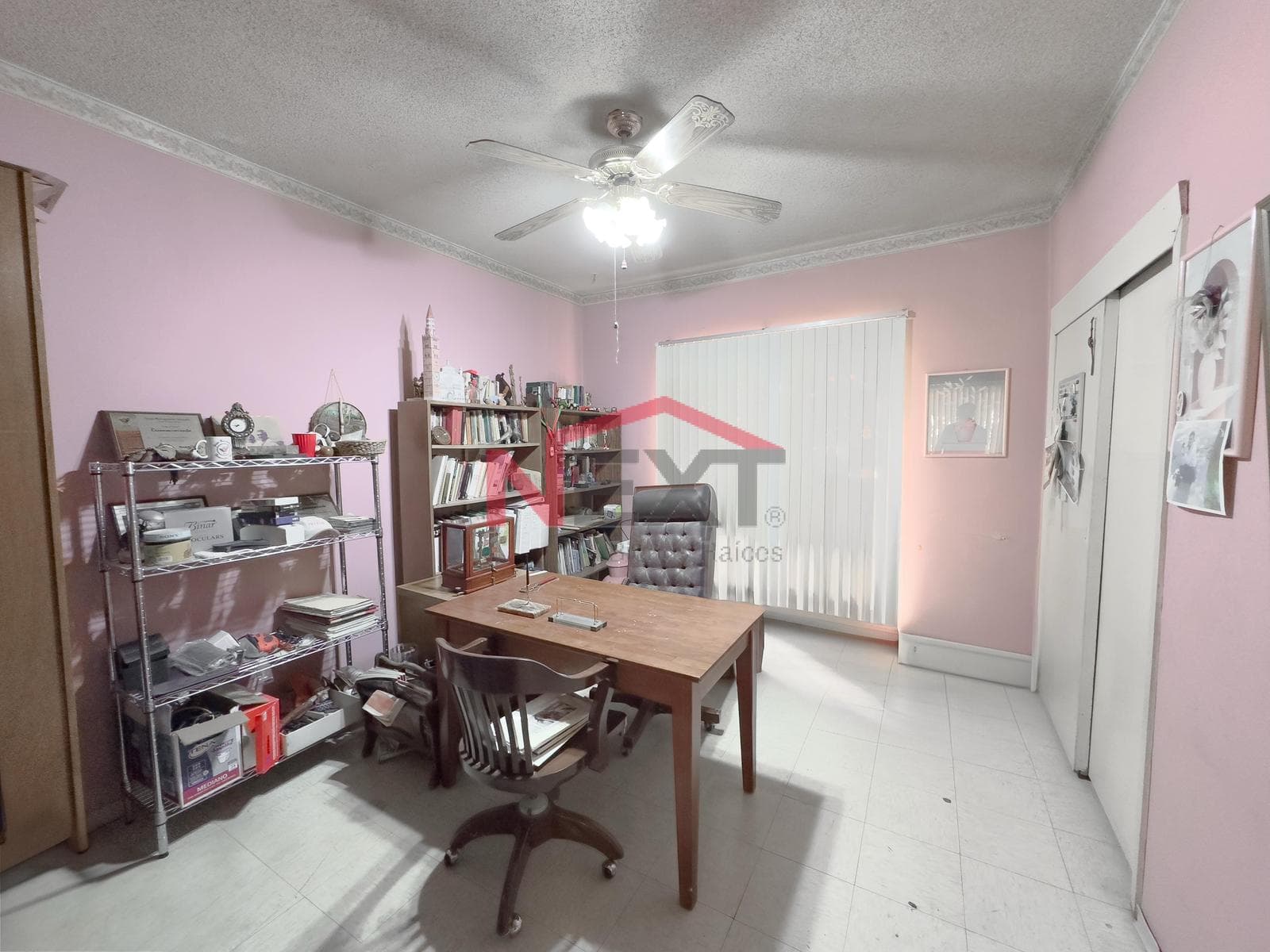 HOUSE FOR SALE IN COL. SAN BENITO