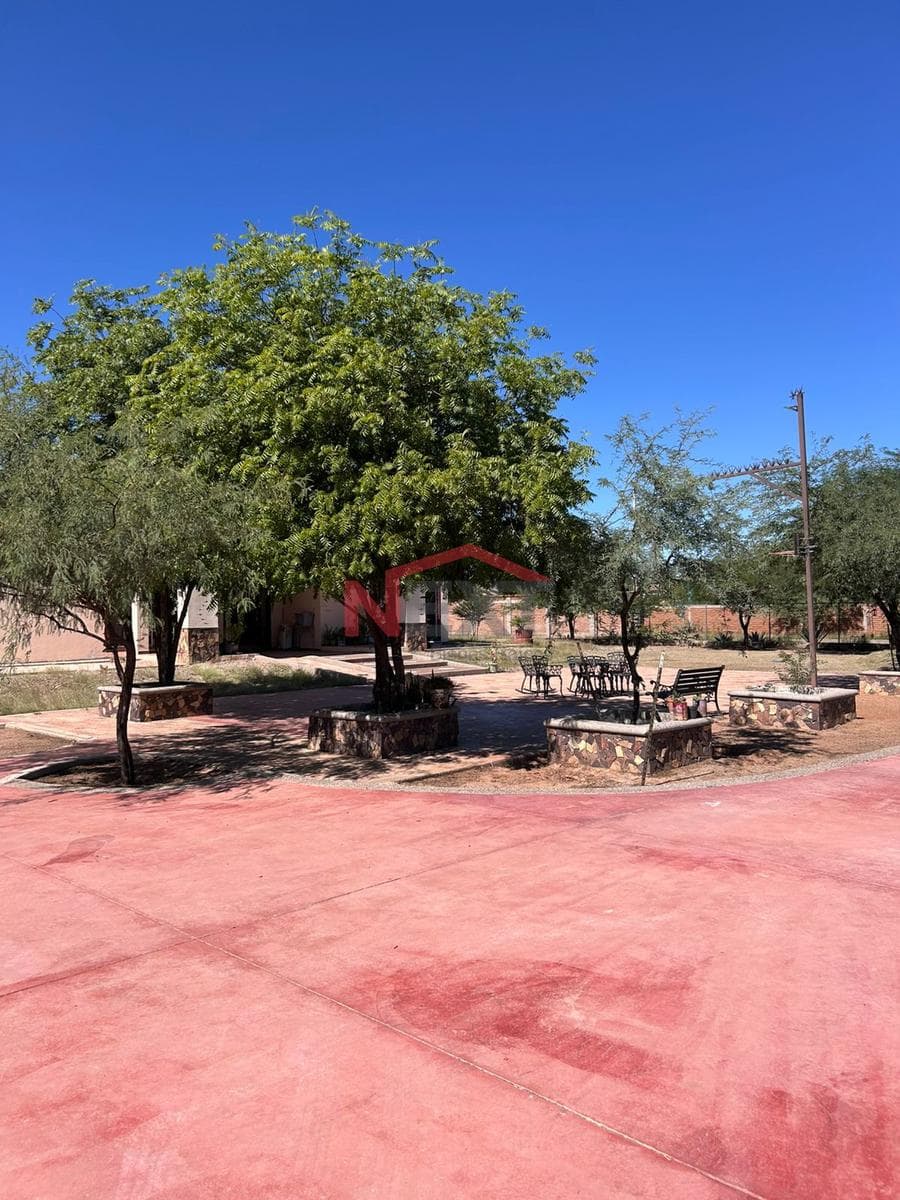 HOUSE FOR SALE IN REAL DEL 14