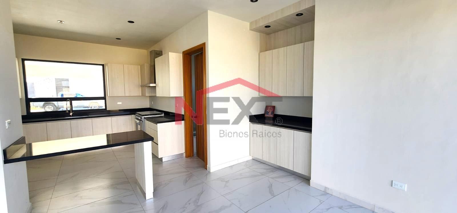 ???? Luxury Home in La Escondida (NORTH) – Fully Equipped Kitchen, Built-in Closets, and Double-Height Ceilings! ?