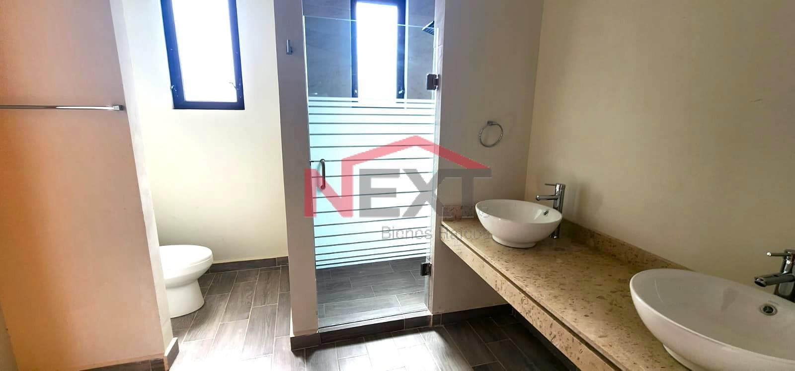 ???? Luxury Home in La Escondida (NORTH) – Fully Equipped Kitchen, Built-in Closets, and Double-Height Ceilings! ?