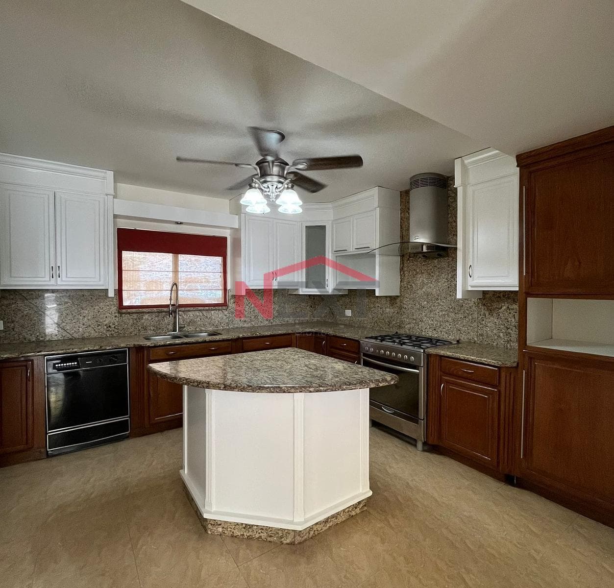 HOUSE FOR SALE IN ALTA CALIFORNIA RESIDENTIAL