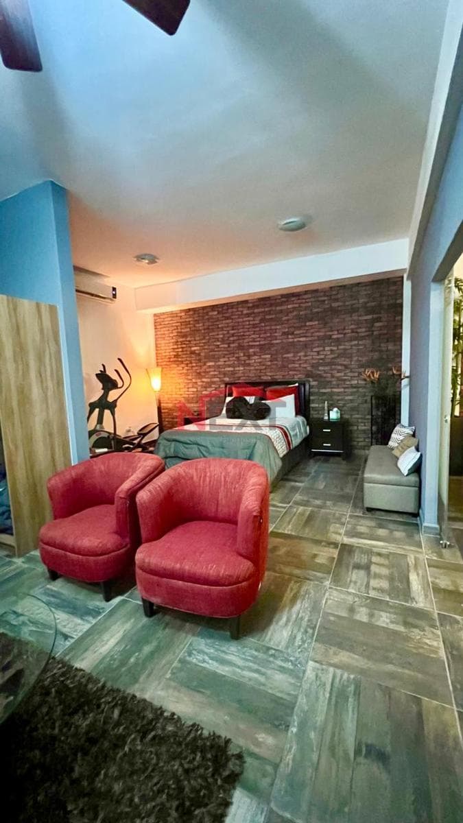 OFFICES AND APARTMENTS FOR SALE IN COL. MODELO