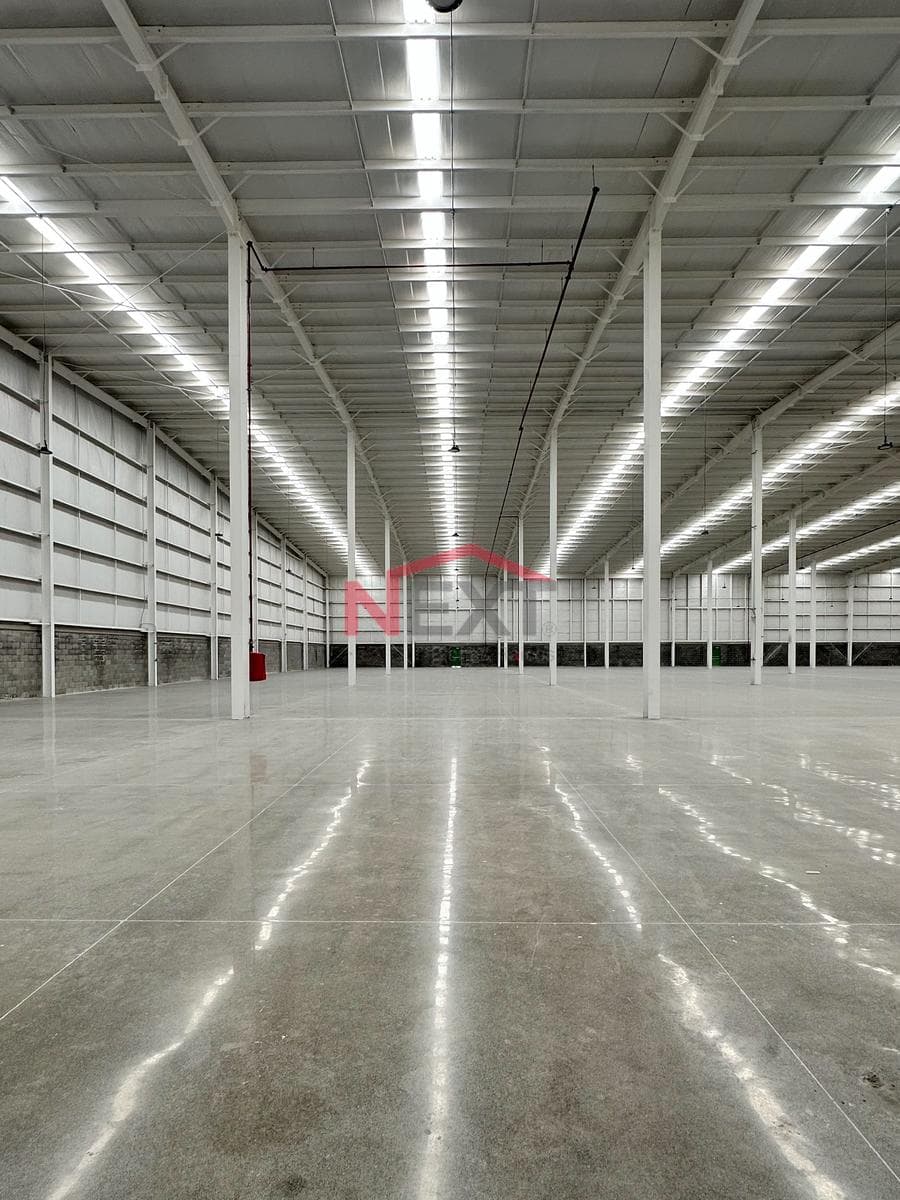 Warehouse for RENT, Near the Oscar Flores Tapia Bypass, 2,322.14 m2