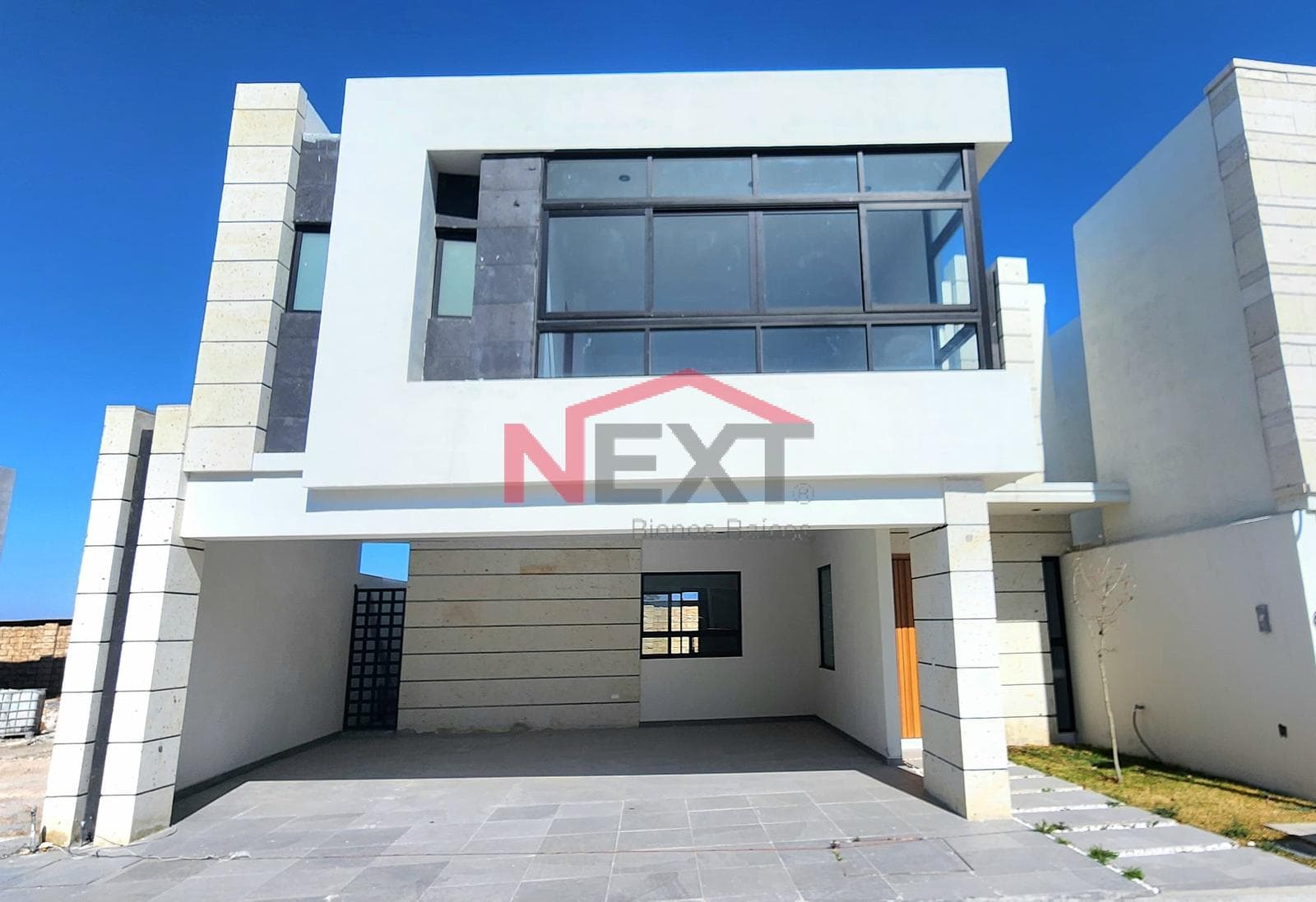 Residence for Rent in the North in a Premium Subdivision