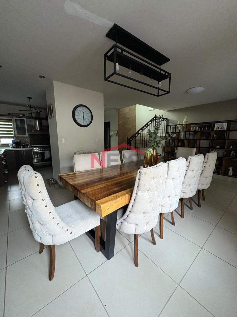 House for Sale in the Del Valle Subdivision, Ramos Arizpe! ???? 229.78 m² of floor space ???? 199.50 m² of lot size