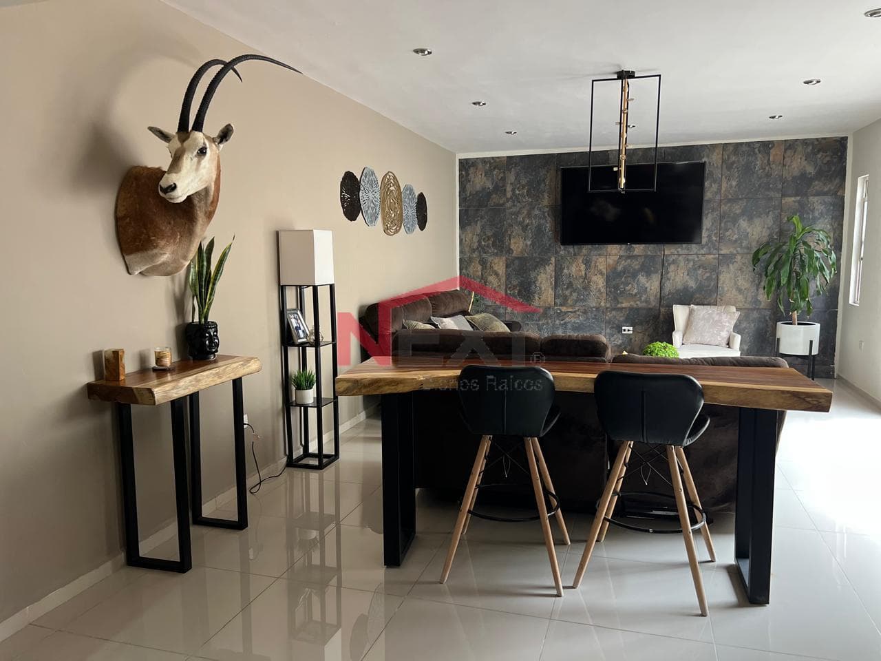 House for Sale in the Del Valle Subdivision, Ramos Arizpe! ???? 229.78 m² of floor space ???? 199.50 m² of lot size