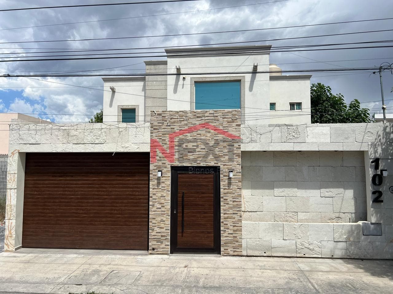 House for Sale in the Del Valle Subdivision, Ramos Arizpe! ???? 229.78 m² of floor space ???? 199.50 m² of lot size