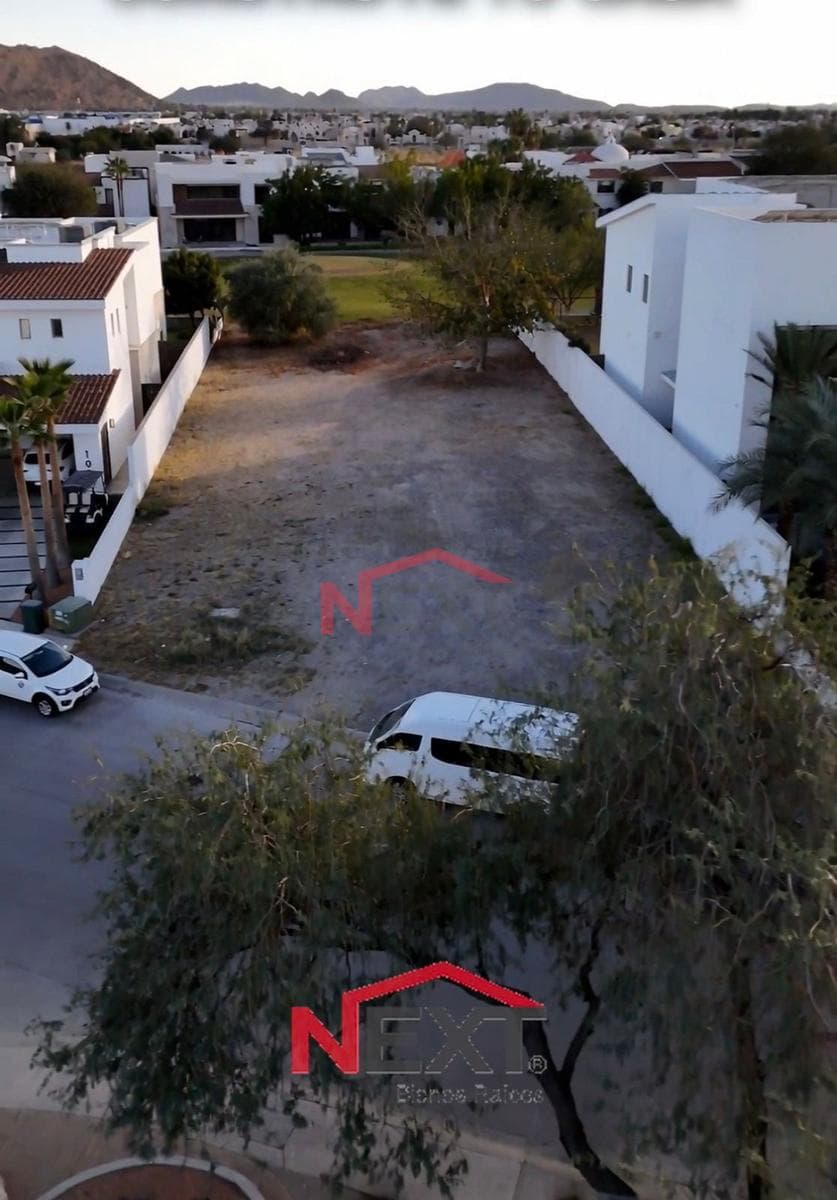 LAND FOR SALE IN THE LOS LAGOS RESIDENTIAL COMMUNITY