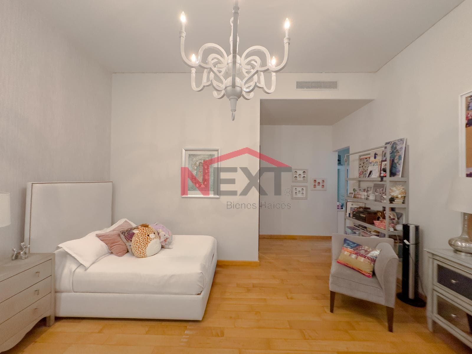 HOUSE FOR SALE IN LOS LAGOS, RUISEÑOR SECTION