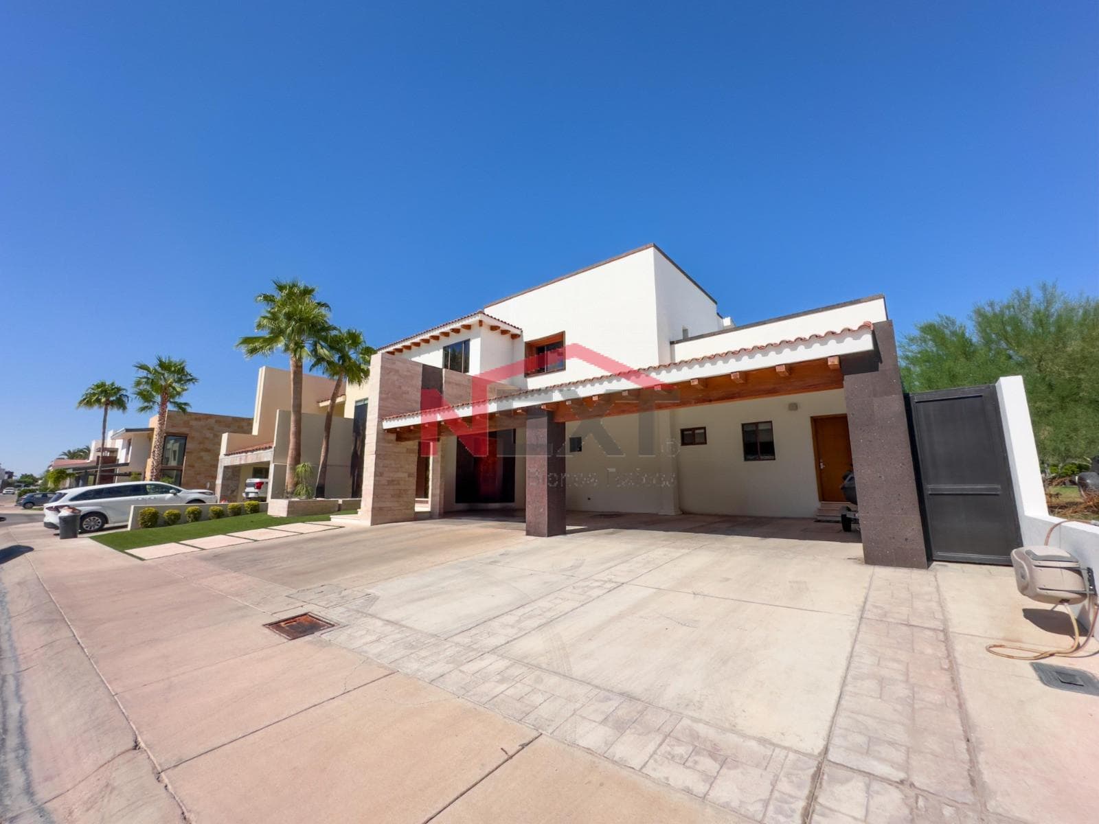 HOUSE FOR SALE IN LOS LAGOS, RUISEÑOR SECTION