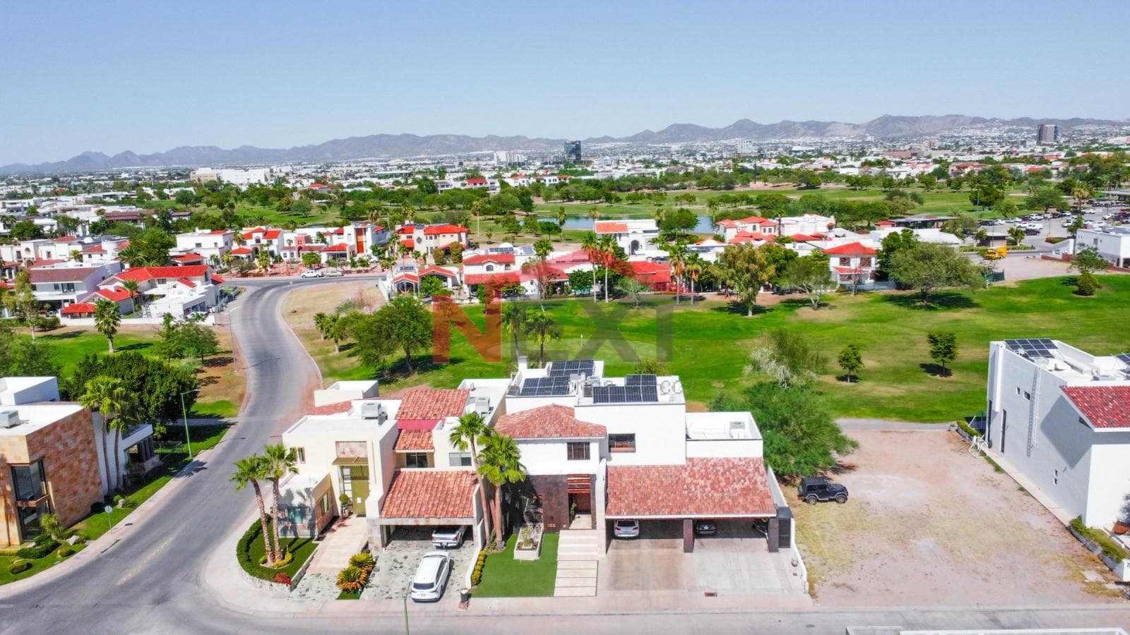HOUSE FOR SALE IN LOS LAGOS, RUISEÑOR SECTION