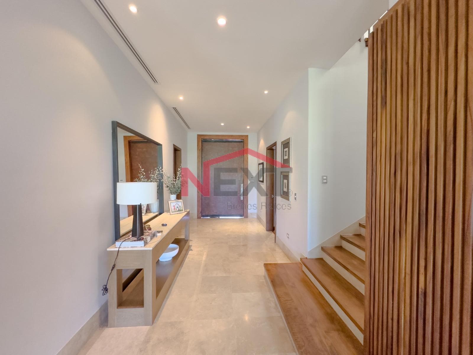 HOUSE FOR SALE IN LOS LAGOS, RUISEÑOR SECTION