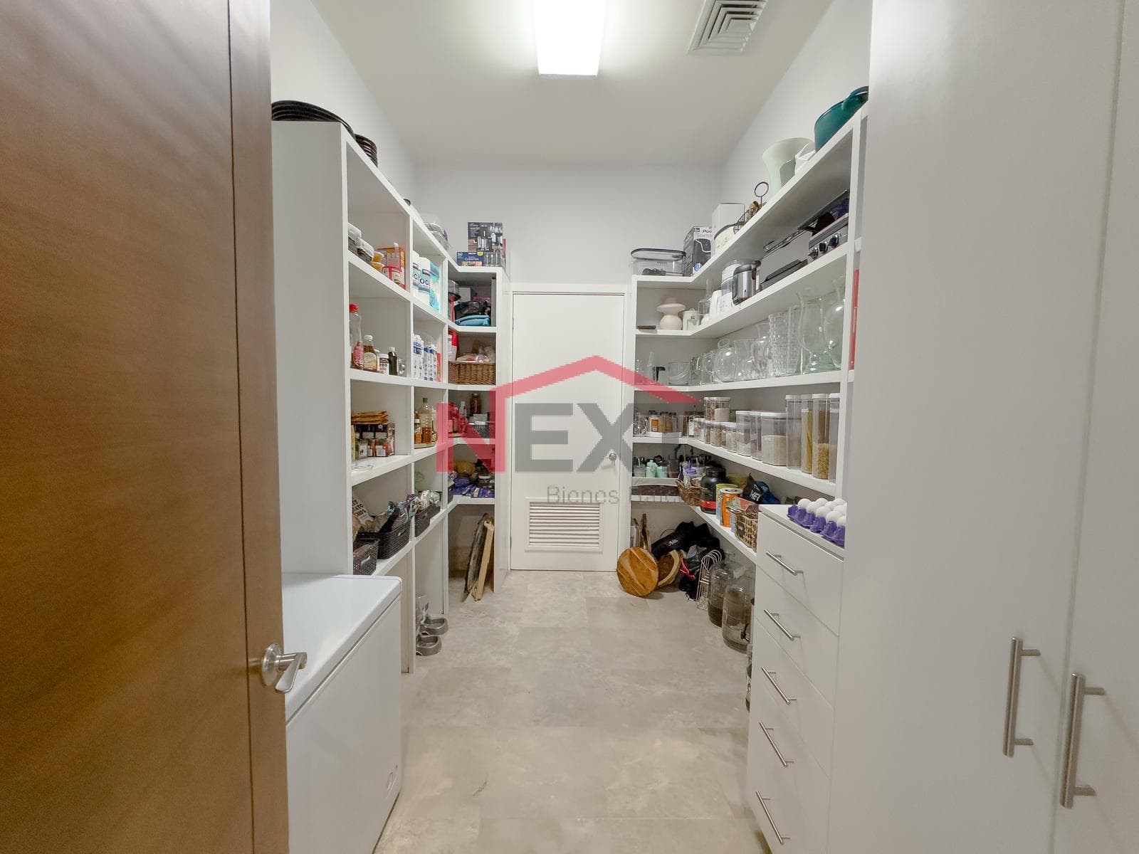 HOUSE FOR SALE IN LOS LAGOS, RUISEÑOR SECTION
