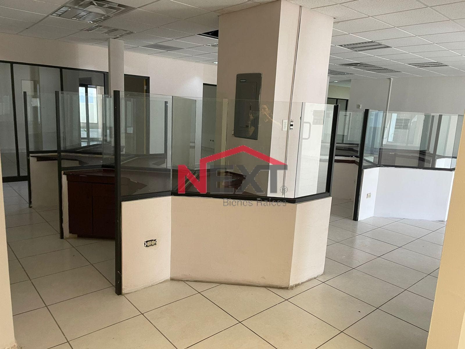 OFFICE FOR RENT IN THE RIO SONORA DEVELOPMENT