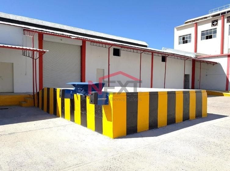 WAREHOUSE FOR RENT IN THE CAFE COMBATE NEIGHBORHOOD
