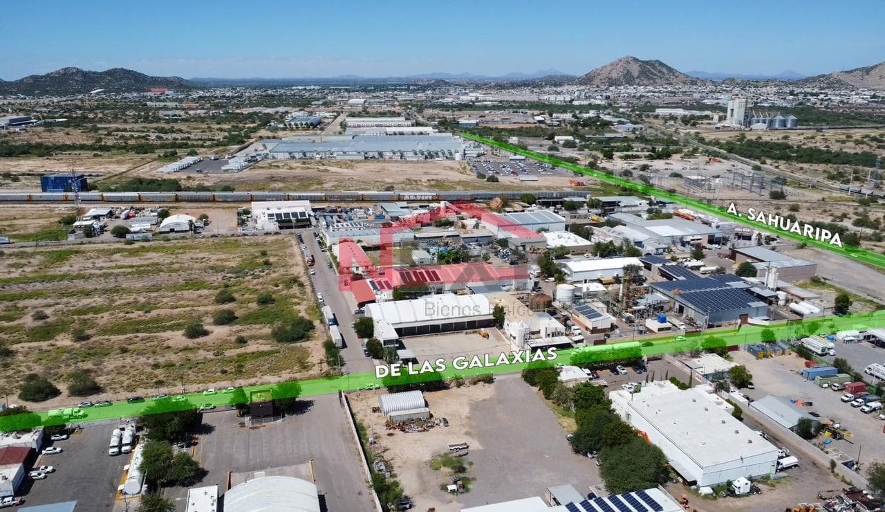 WAREHOUSE FOR SALE IN AN INDUSTRIAL PARK
