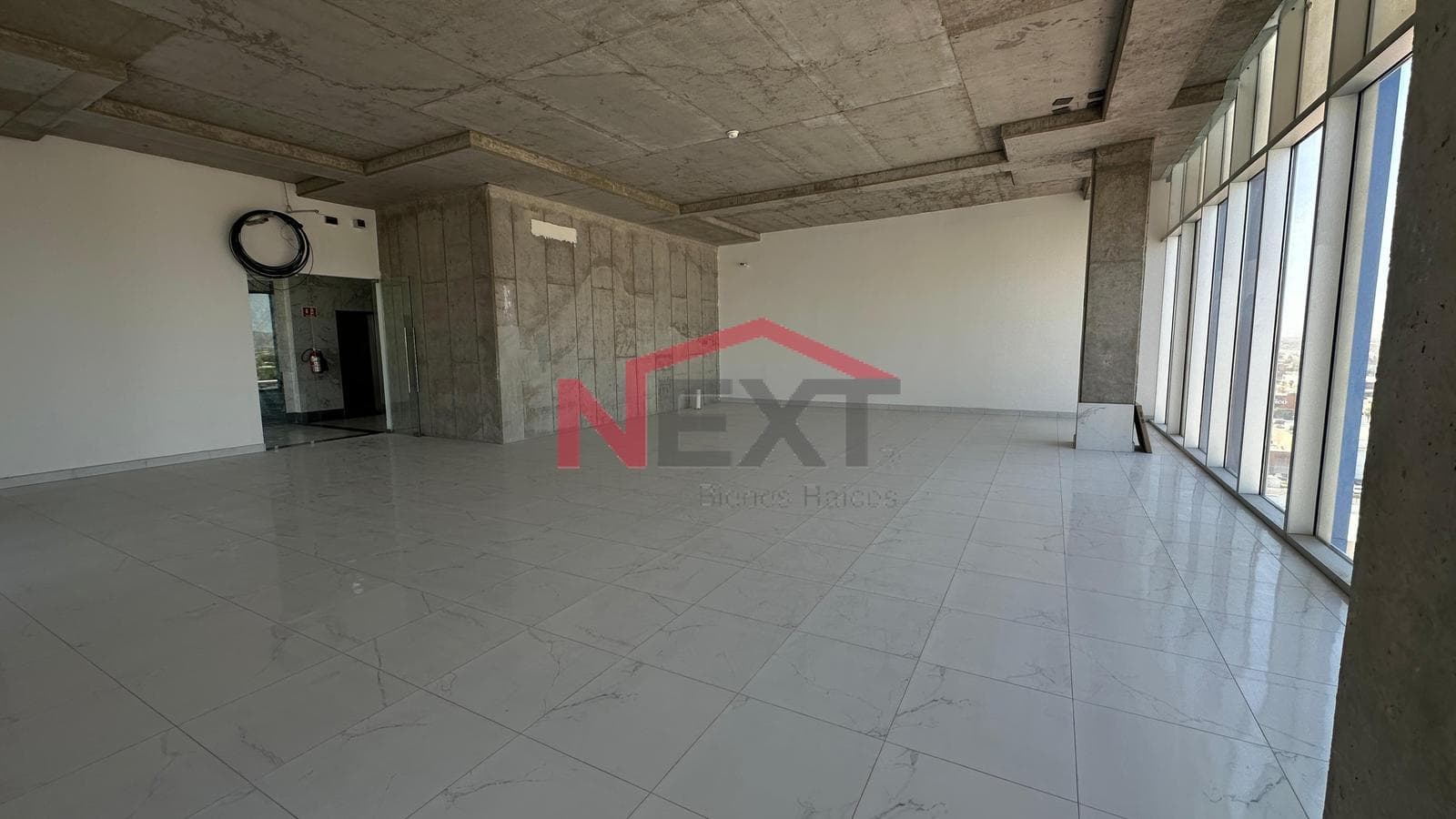 PENTHOUSE FOR RENT IN TORRE CELTARA