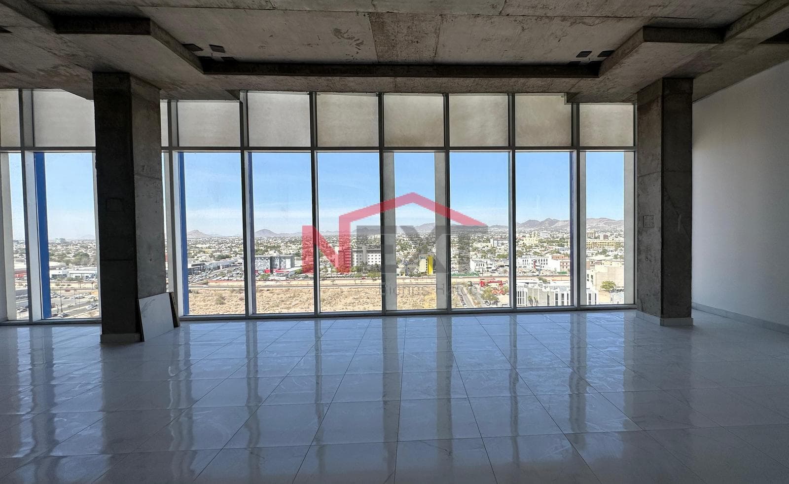 PENTHOUSE FOR RENT IN TORRE CELTARA