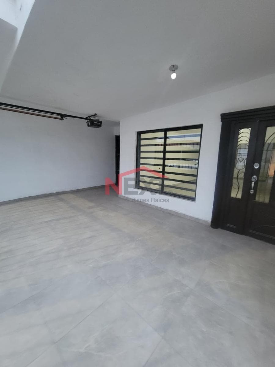 HOUSE FOR SALE IN COL. SANTA ISABEL