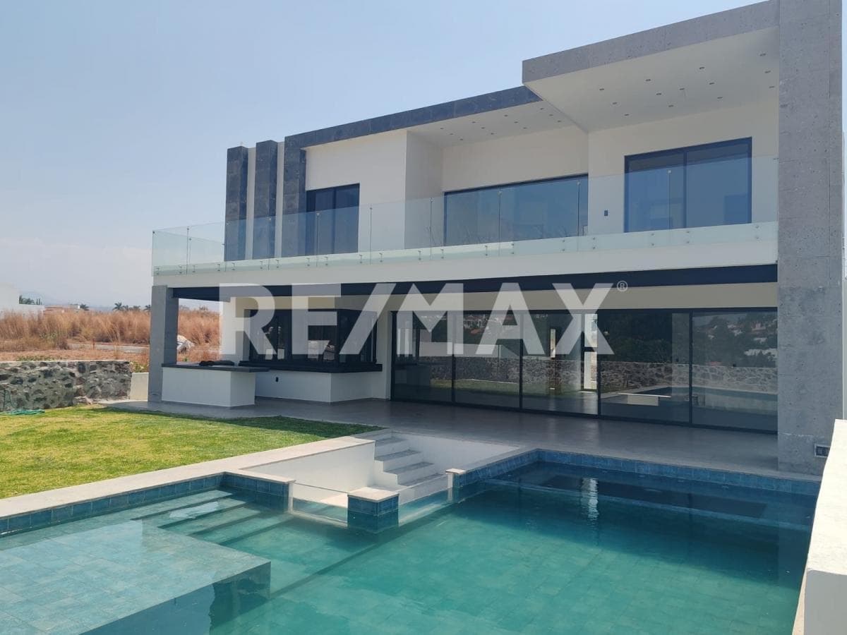 House for Sale in Morelos, Lomas de Cocoyoc