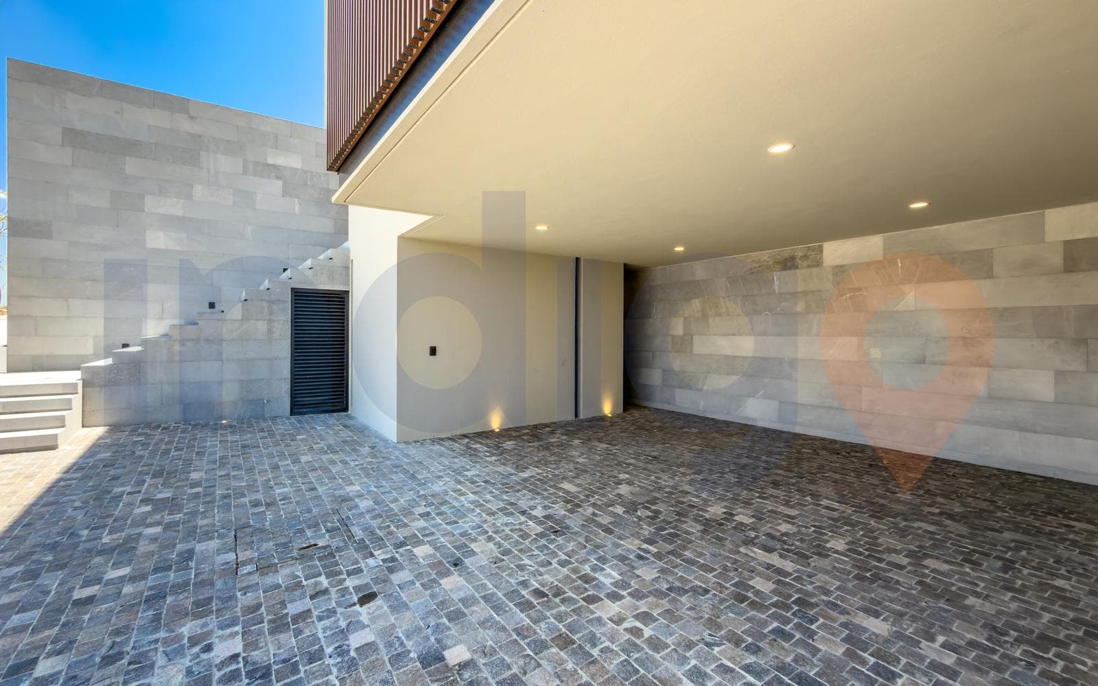 House for Sale in Lomas del Campanario IV