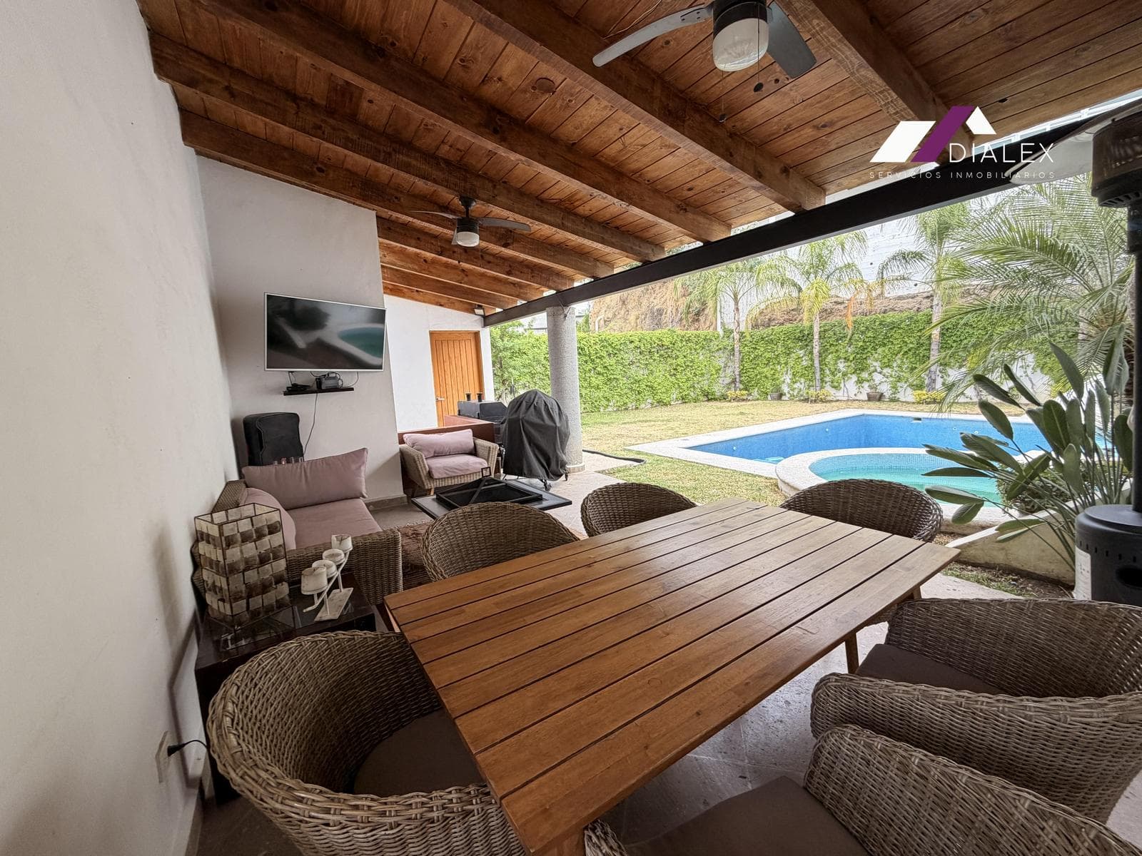 FOR SALE: 450 m² house in LA TOSCANA RESIDENCIAL—near the CARRETERA NACIONAL in Monterrey, Nuevo León.