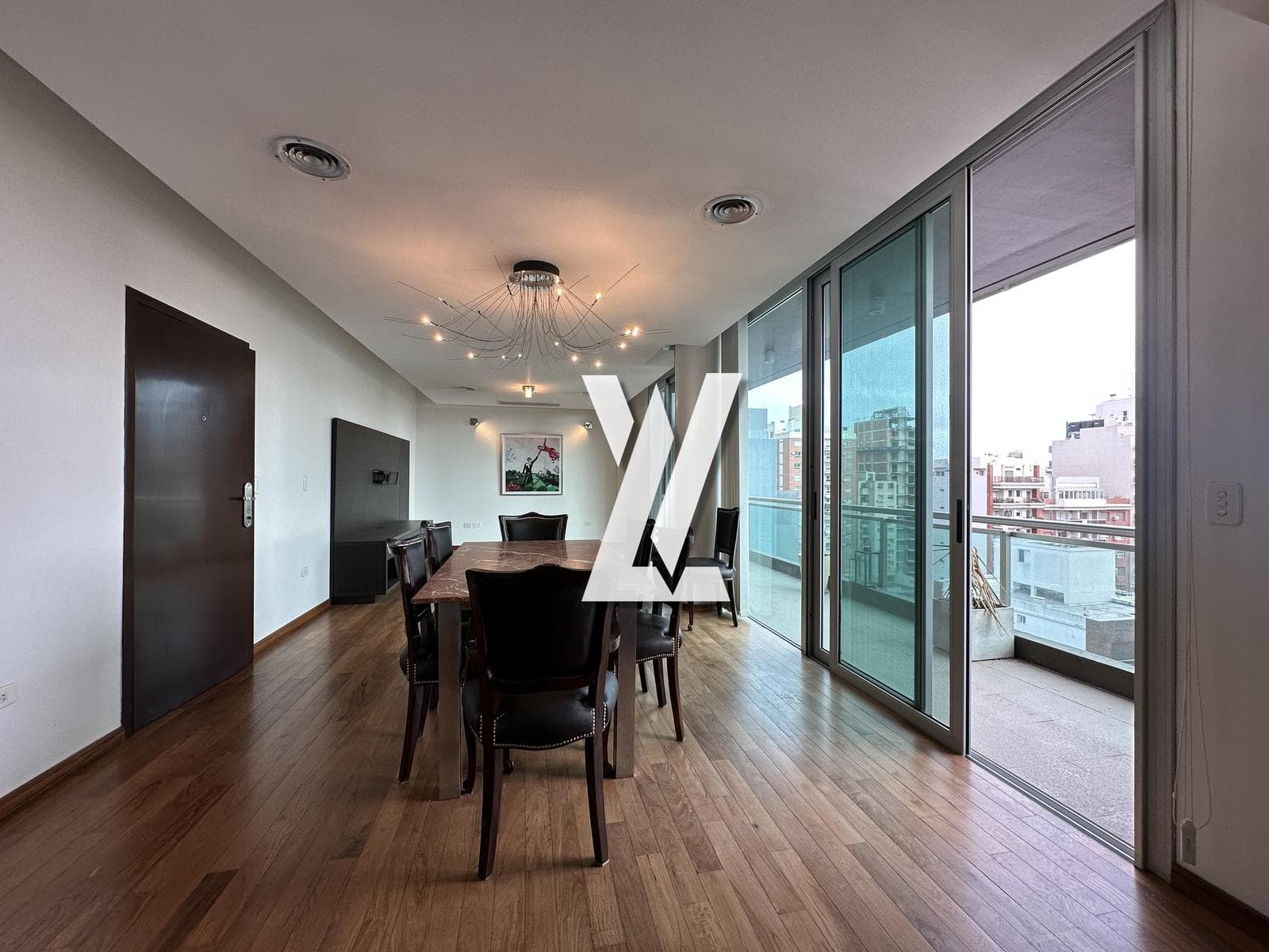 4-room apartment for sale in downtown Quilmes with a garage