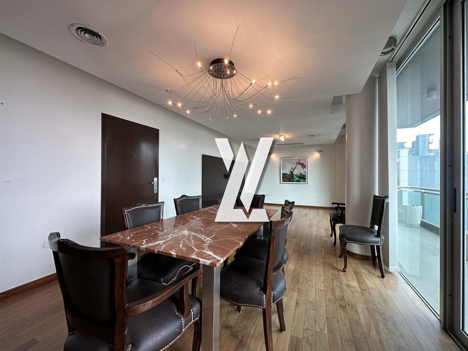 4-room apartment for sale in downtown Quilmes with a garage