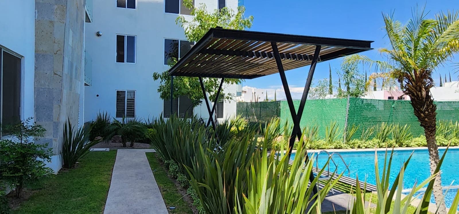 Apartment - Los Calicantos Subdivision