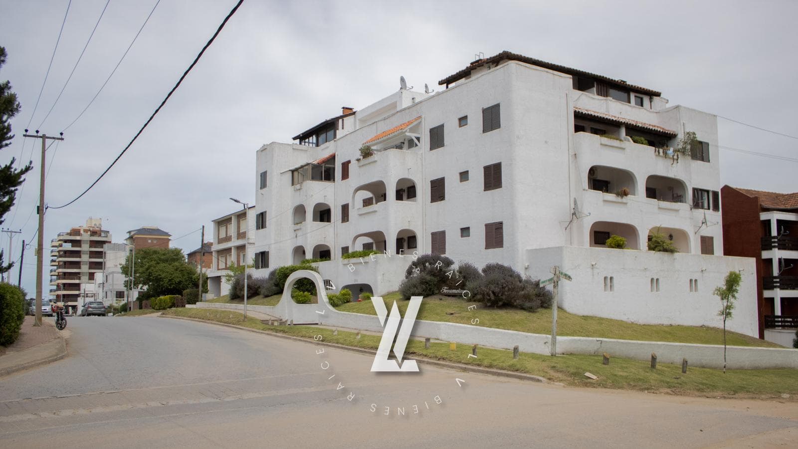 2-room apartment with garage for sale in downtown Pinamar