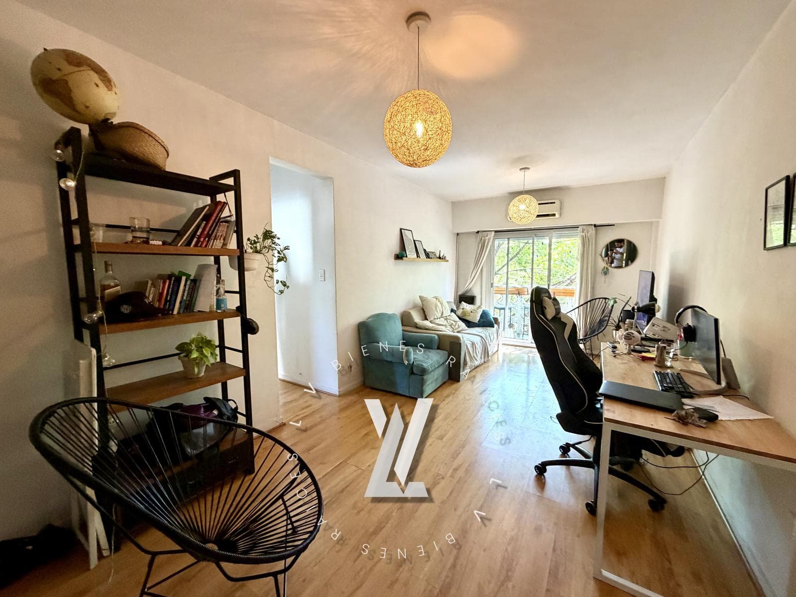 3-room apartment for sale in Villa Crespo with garage—qualifies for financing