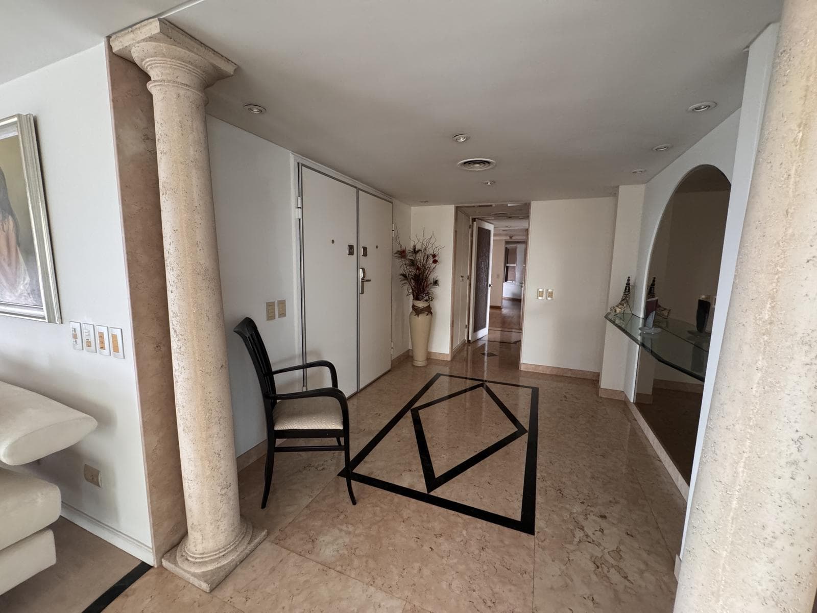 4-Bedroom Apartment for Sale with 2 Parking Spaces, Storage Room, and Amenities—A GREAT OPPORTUNITY
