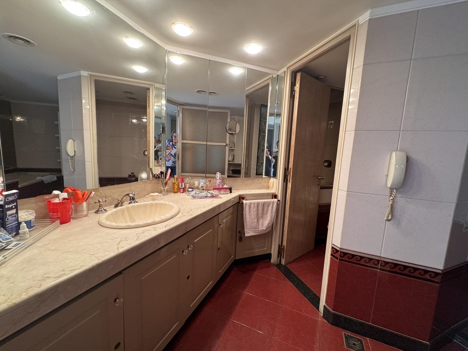 4-Bedroom Apartment for Sale with 2 Parking Spaces, Storage Room, and Amenities—A GREAT OPPORTUNITY
