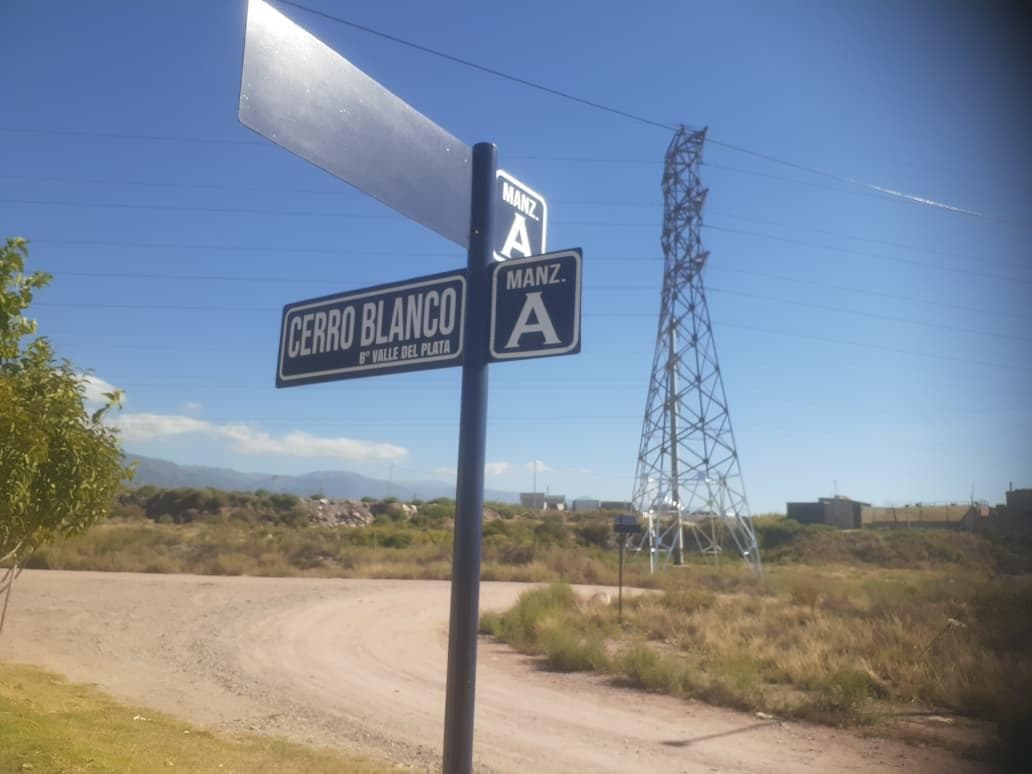 Land in Luján de Cuyo, Valle del Plata Nos. 1 and 2