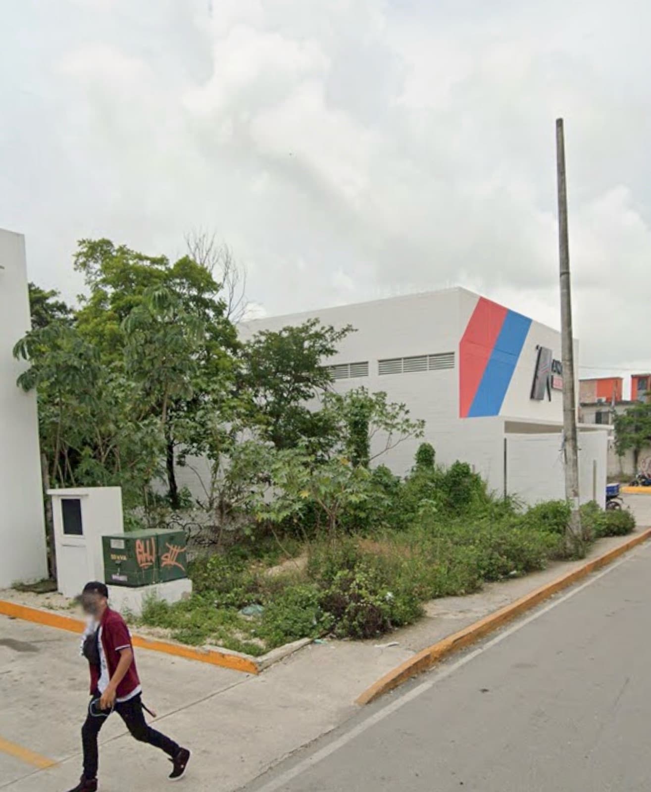 Land - Puerto Juárez