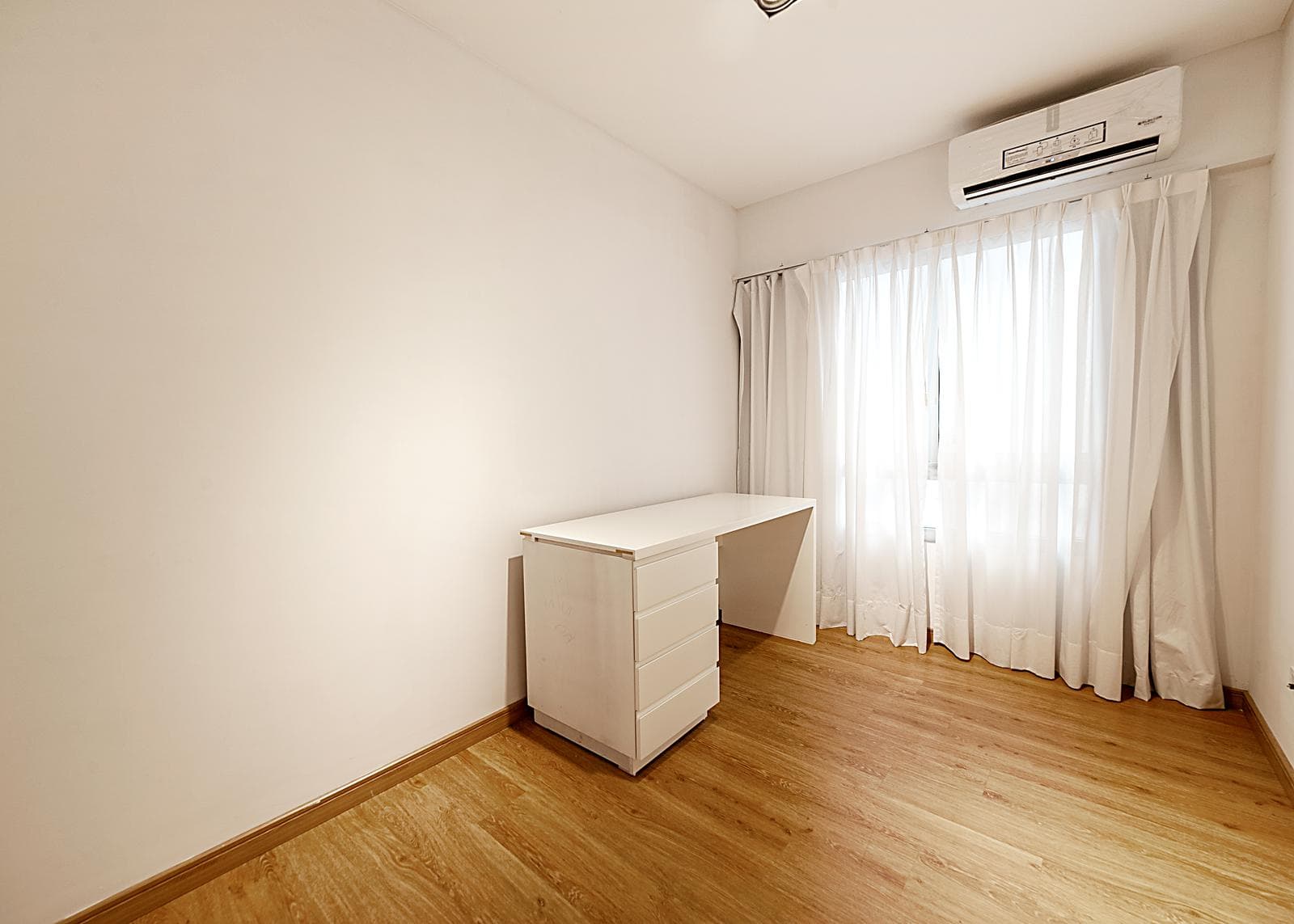 4-room apartment for sale with a balcony, terrace, and barbecue.